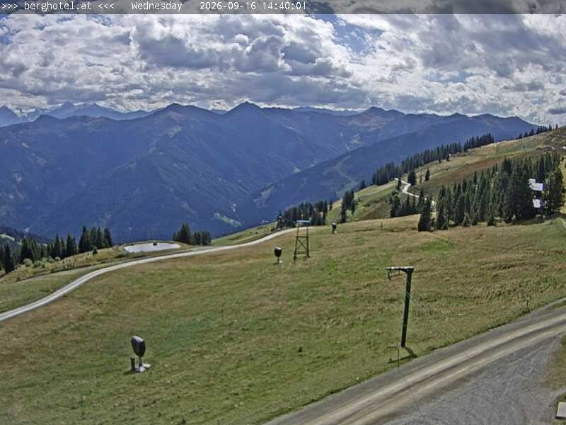 Archived image Webcam Saalbach - View from Seidl Alm