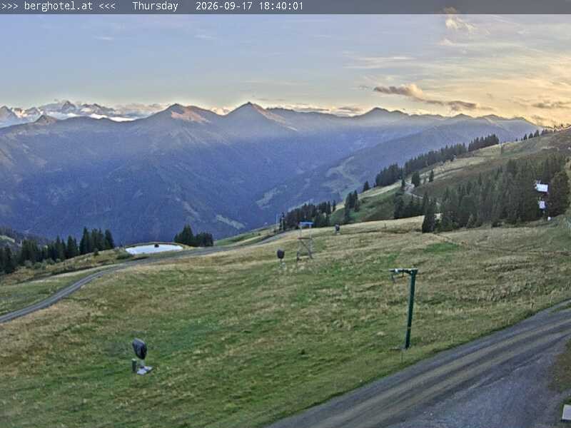 Archiv Foto Webcam Saalbach Hinterglemm - Berghotel Seidl-Alm