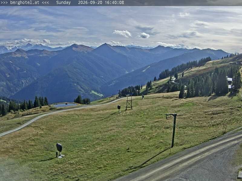 Archiv Foto Webcam Saalbach Hinterglemm - Berghotel Seidl-Alm