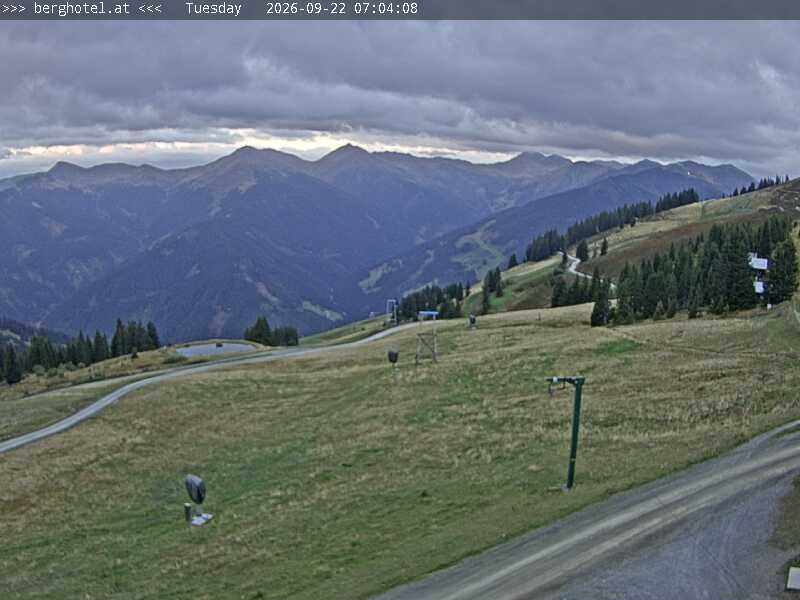 Archived image Webcam Saalbach - View from Seidl Alm