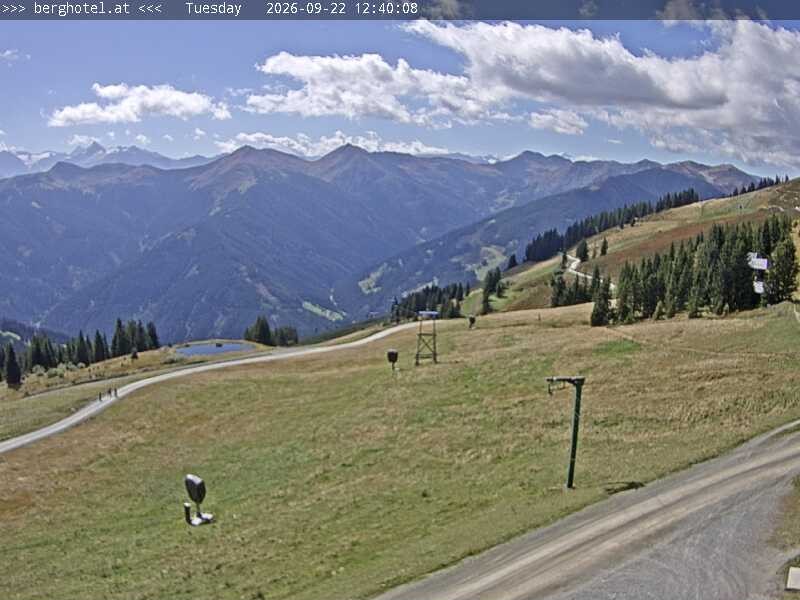 Archived image Webcam Saalbach - View from Seidl Alm