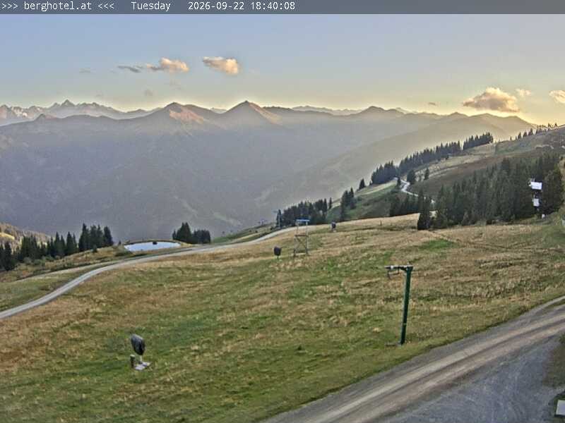 Archiv Foto Webcam Saalbach Hinterglemm - Berghotel Seidl-Alm