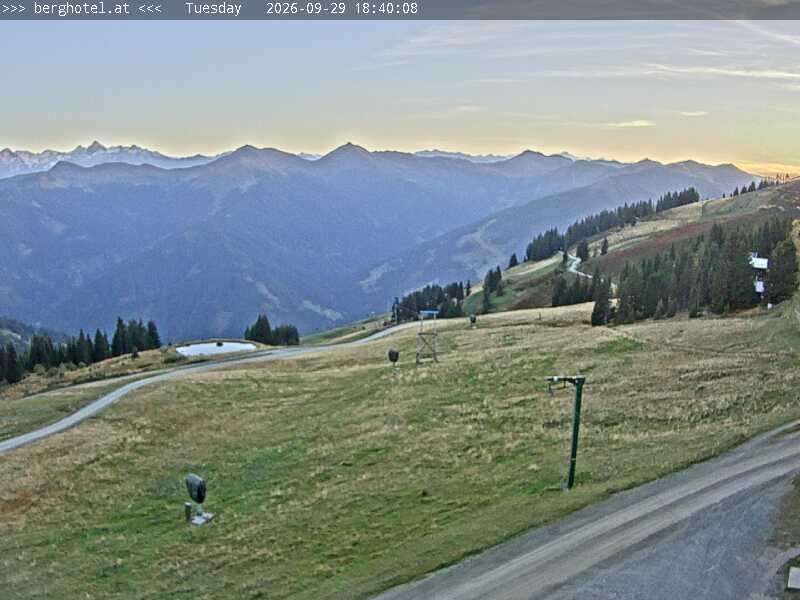 Archiv Foto Webcam Saalbach Hinterglemm - Berghotel Seidl-Alm
