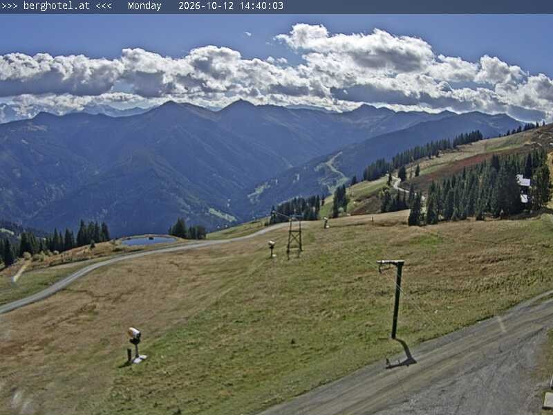 Archiv Foto Webcam Saalbach Hinterglemm - Berghotel Seidl-Alm