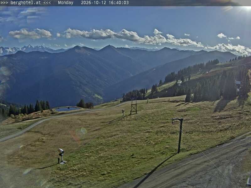 Archiv Foto Webcam Saalbach Hinterglemm - Berghotel Seidl-Alm