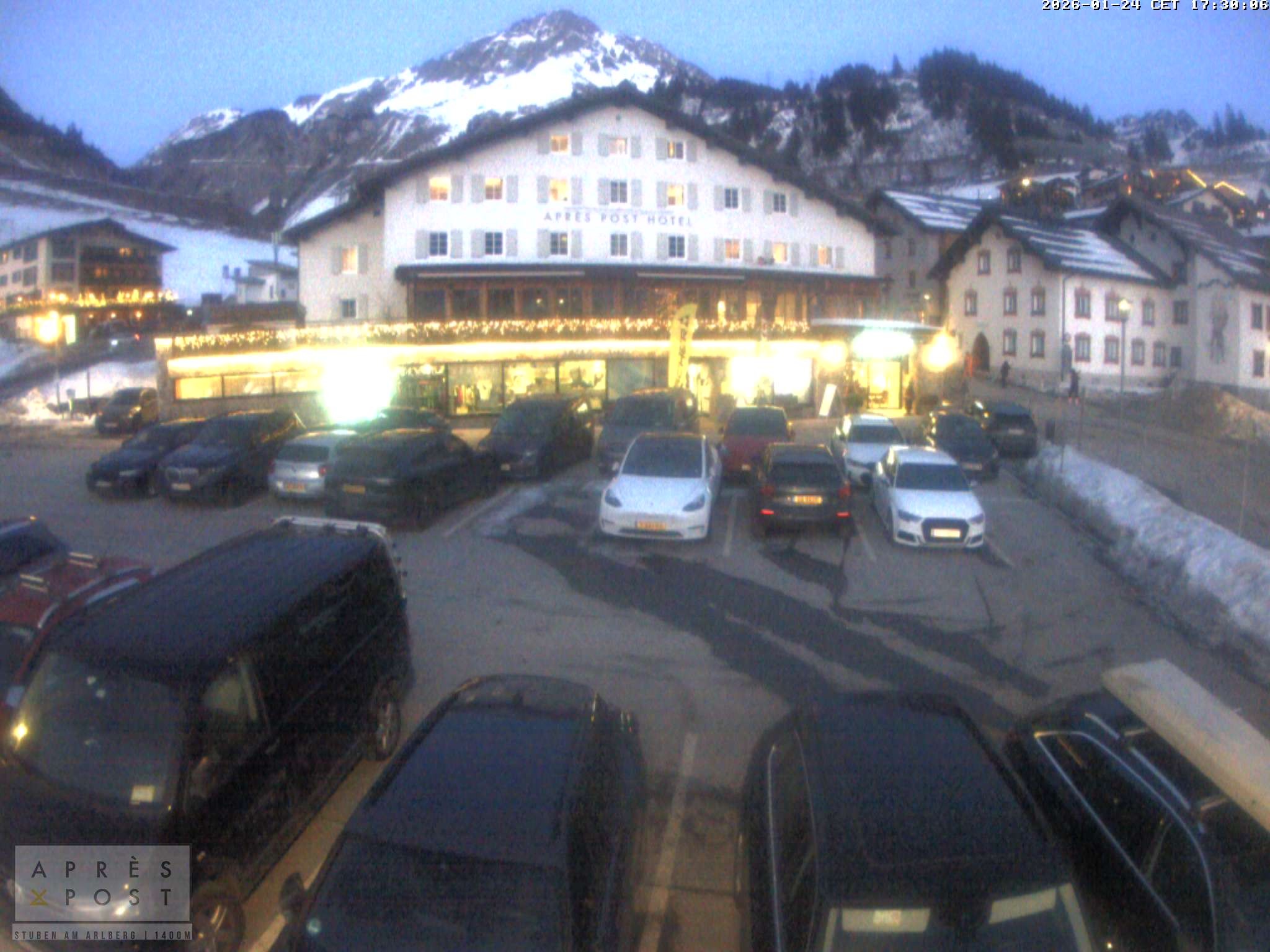 Archiv Foto Webcam Stuben am Arlberg - Blick auf das Après Post Hotel