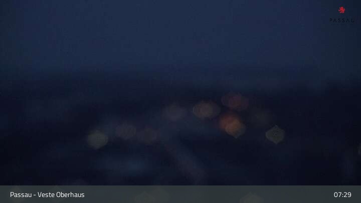 Archiv Foto Webcam Passau: Blick von der Veste Oberhaus auf Donau und Altstadt