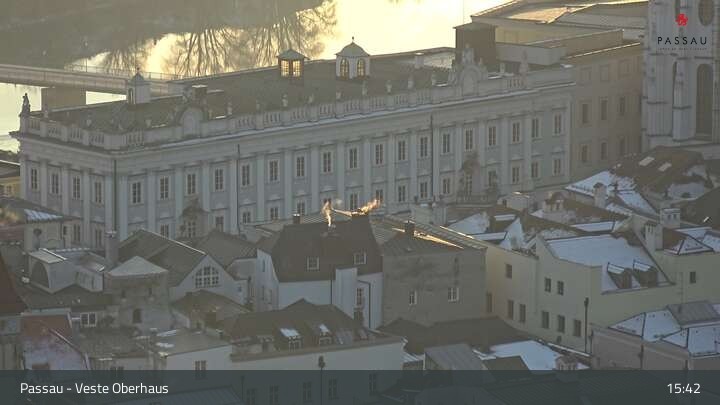 Archiv Foto Webcam Passau: Blick von der Veste Oberhaus auf Donau und Altstadt