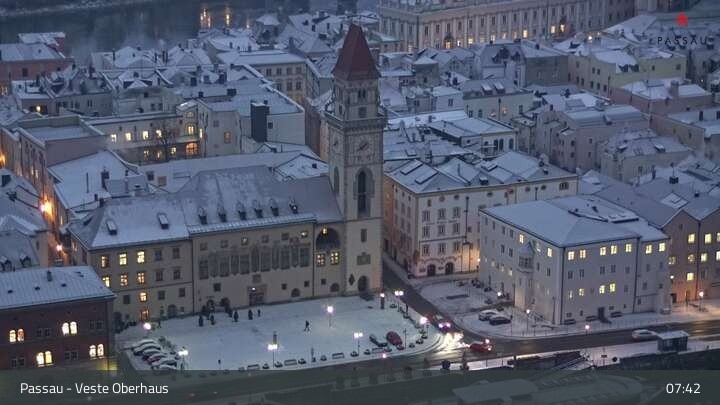 Archiv Foto Webcam Passau: Blick von der Veste Oberhaus auf Donau und Altstadt