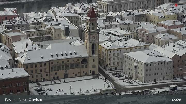 Archiv Foto Webcam Passau: Blick von der Veste Oberhaus auf Donau und Altstadt