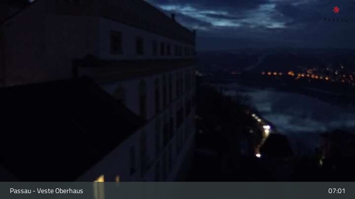 Archiv Foto Webcam Passau: Blick von der Veste Oberhaus auf Donau und Altstadt