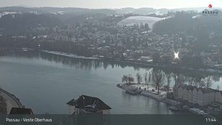 Archiv Foto Webcam Passau: Blick von der Veste Oberhaus auf Donau und Altstadt