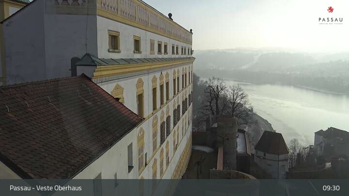 Archiv Foto Webcam Passau: Blick von der Veste Oberhaus auf Donau und Altstadt
