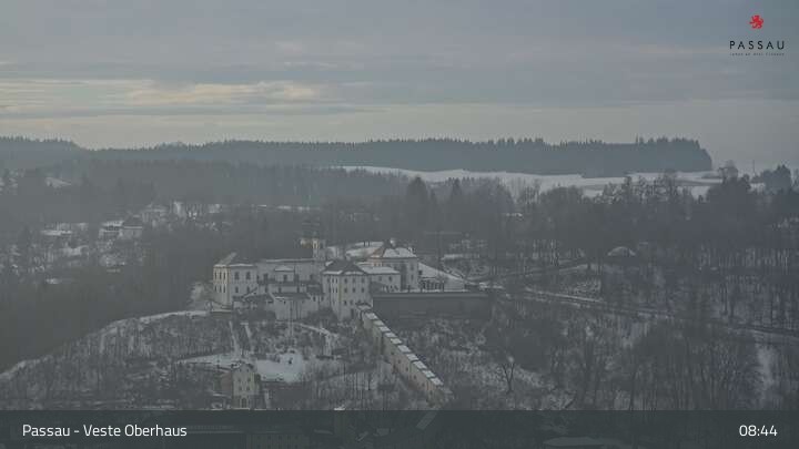 Archiv Foto Webcam Passau: Blick von der Veste Oberhaus auf Donau und Altstadt