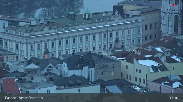 Archiv Foto Webcam Passau: Blick von der Veste Oberhaus auf Donau und Altstadt