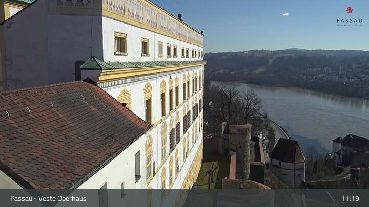 Archiv Foto Webcam Passau: Blick von der Veste Oberhaus auf Donau und Altstadt