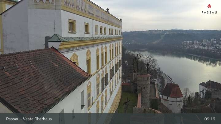 Archiv Foto Webcam Passau: Blick von der Veste Oberhaus auf Donau und Altstadt