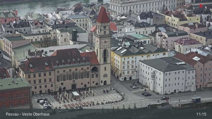 Archiv Foto Webcam Passau: Blick von der Veste Oberhaus auf Donau und Altstadt