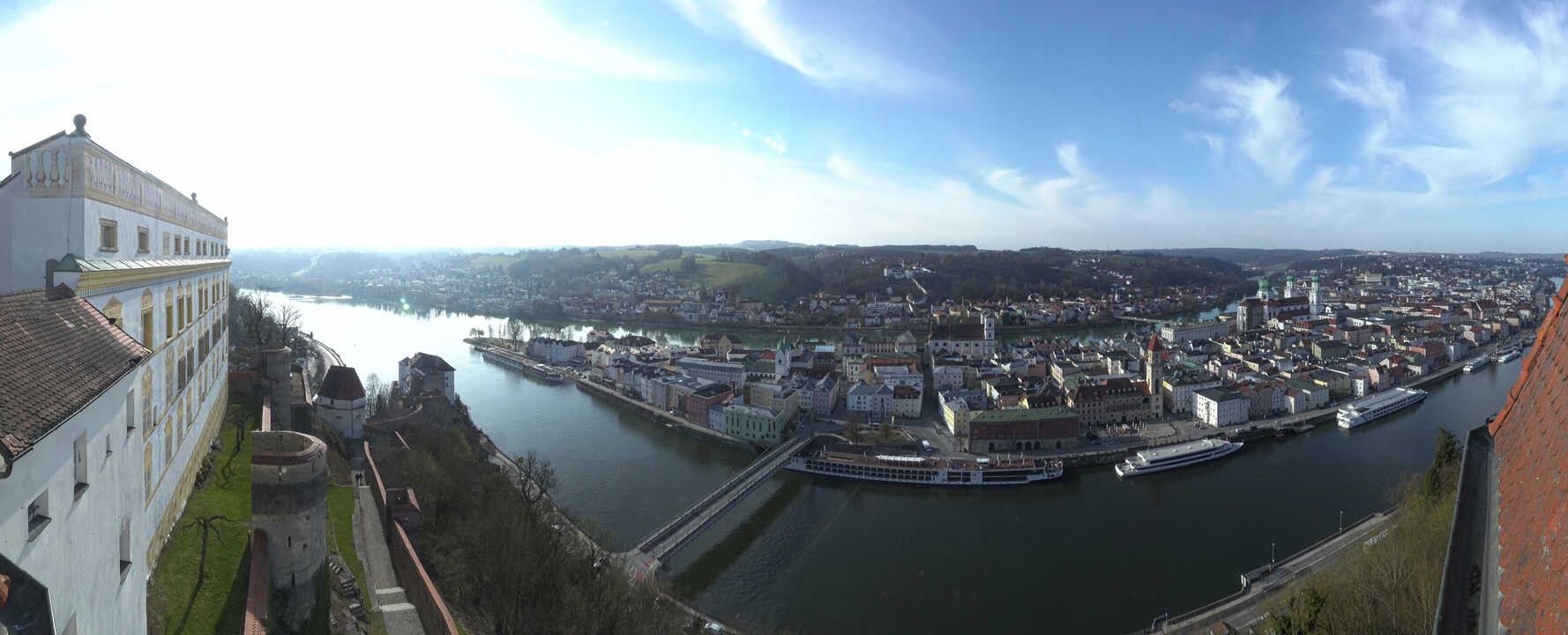 Archiv Foto Webcam Passau: Blick von der Veste Oberhaus auf Donau und Altstadt