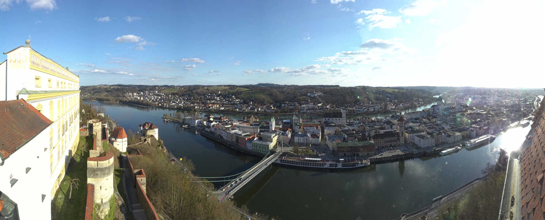 Archiv Foto Webcam Passau: Blick von der Veste Oberhaus auf Donau und Altstadt
