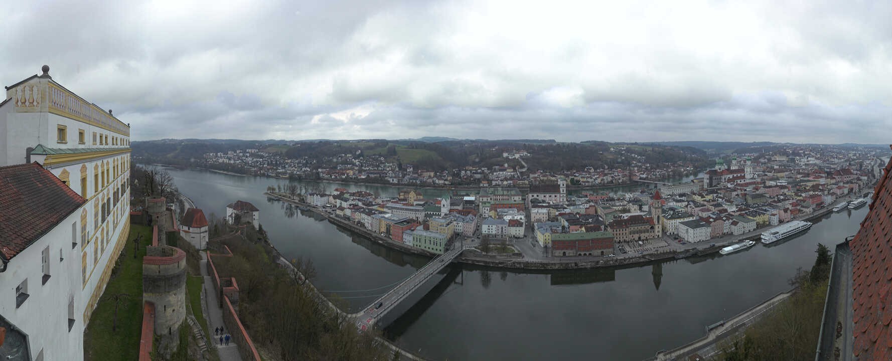Archived image Webcam Passau: View from Veste Oberhaus