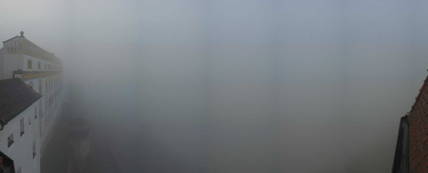 Archiv Foto Webcam Passau: Blick von der Veste Oberhaus auf Donau und Altstadt