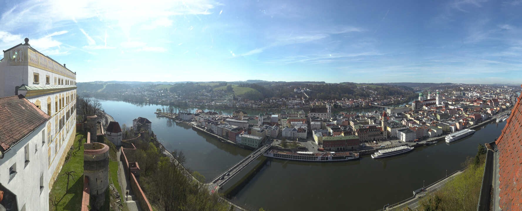 Archiv Foto Webcam Passau: Blick von der Veste Oberhaus auf Donau und Altstadt