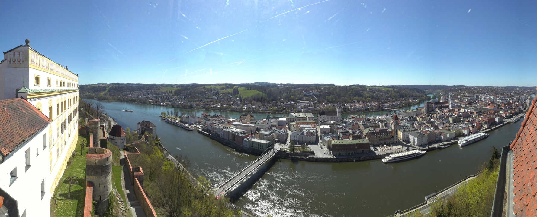 Archiv Foto Webcam Passau: Blick von der Veste Oberhaus auf Donau und Altstadt