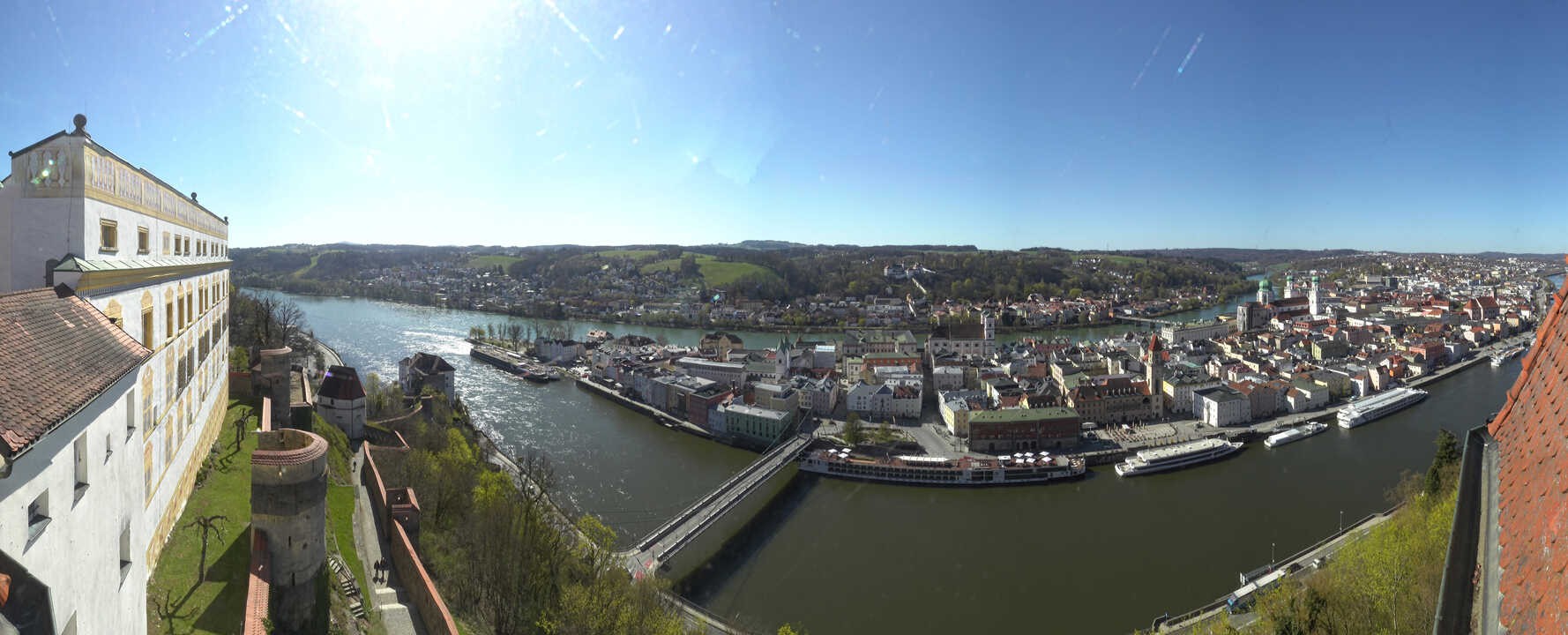 Archiv Foto Webcam Passau: Blick von der Veste Oberhaus auf Donau und Altstadt