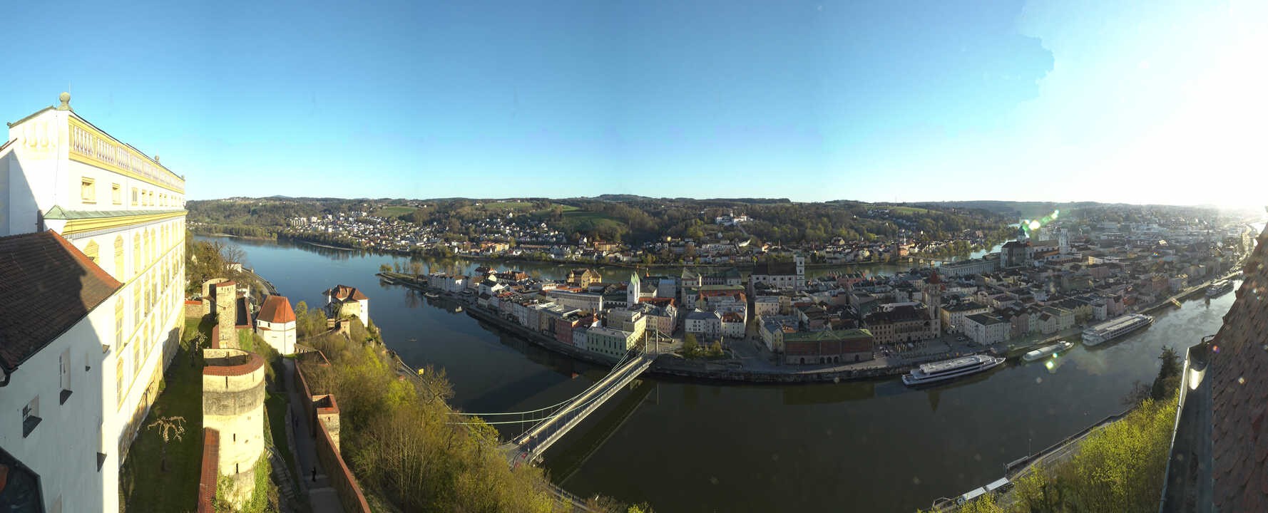 Archiv Foto Webcam Passau: Blick von der Veste Oberhaus auf Donau und Altstadt