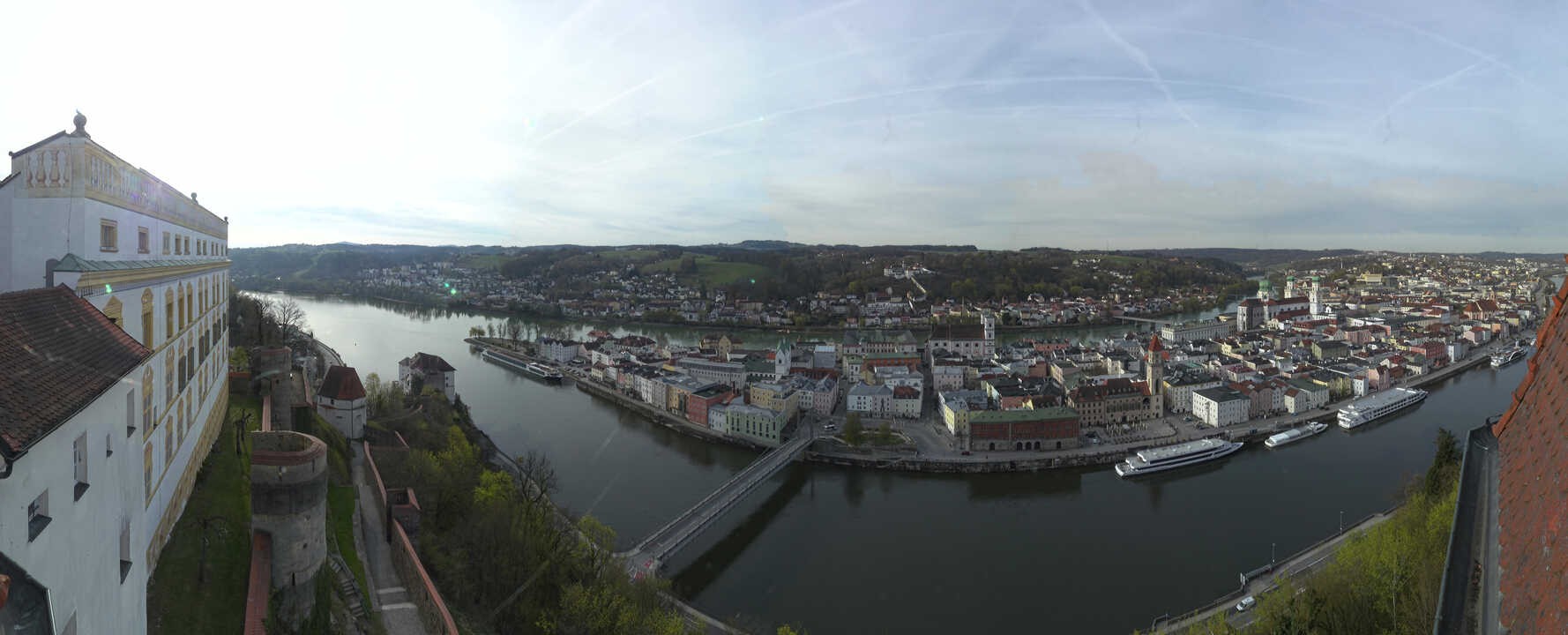 Archiv Foto Webcam Passau: Blick von der Veste Oberhaus auf Donau und Altstadt