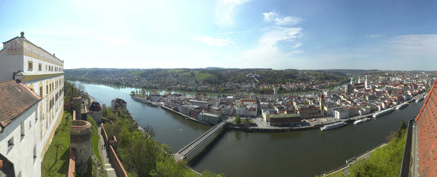 Archiv Foto Webcam Passau: Blick von der Veste Oberhaus auf Donau und Altstadt