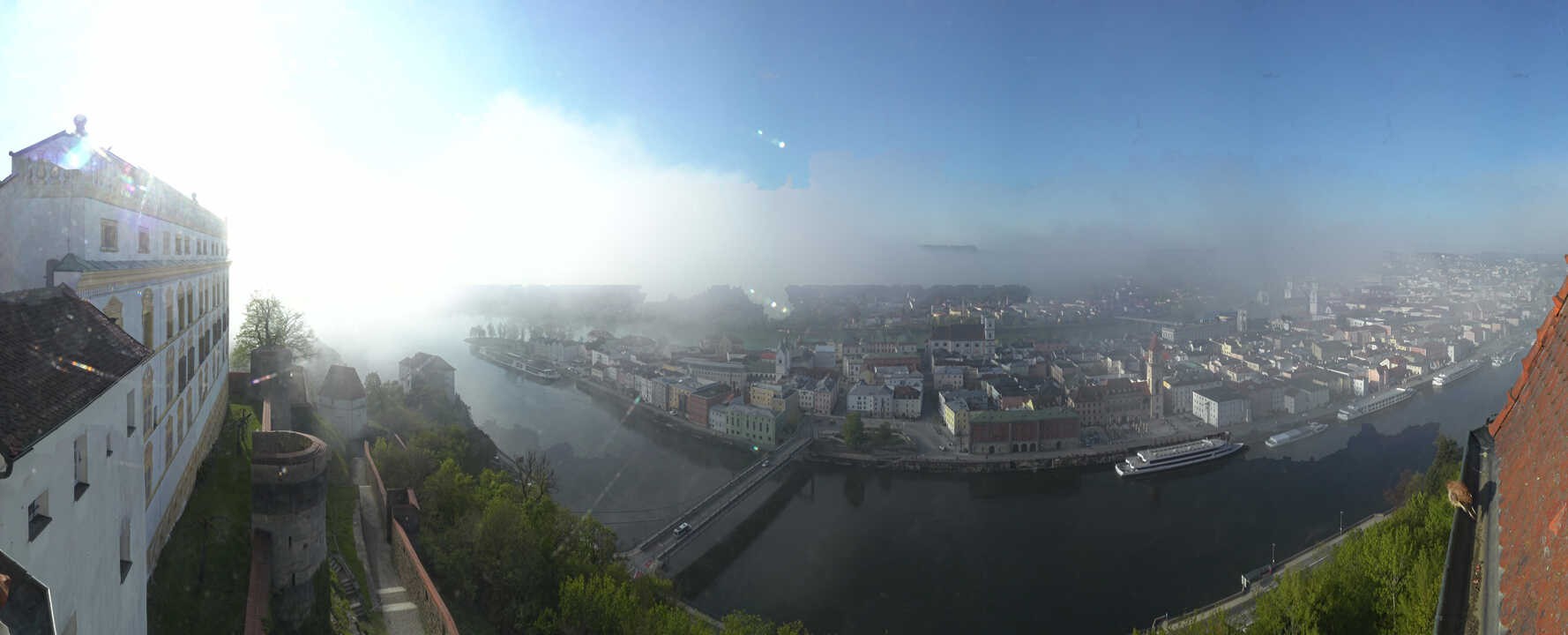 Archiv Foto Webcam Passau: Blick von der Veste Oberhaus auf Donau und Altstadt