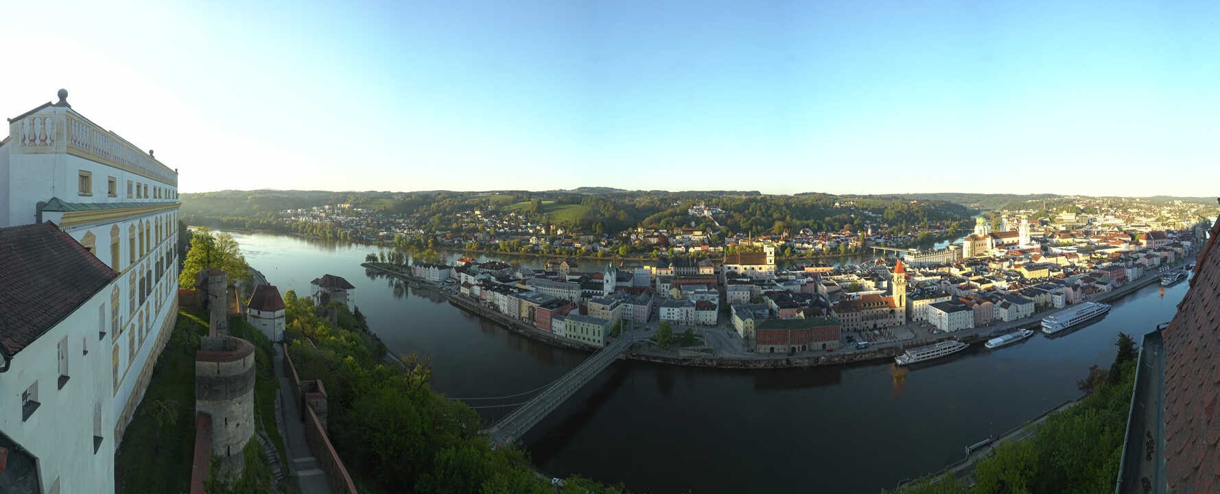 Archiv Foto Webcam Passau: Blick von der Veste Oberhaus auf Donau und Altstadt