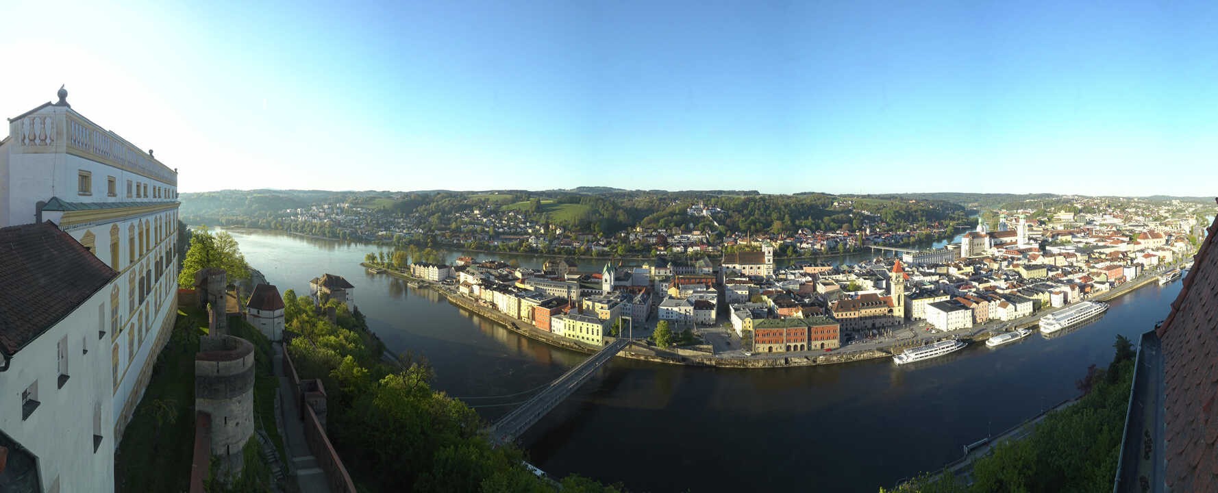 Archiv Foto Webcam Passau: Blick von der Veste Oberhaus auf Donau und Altstadt