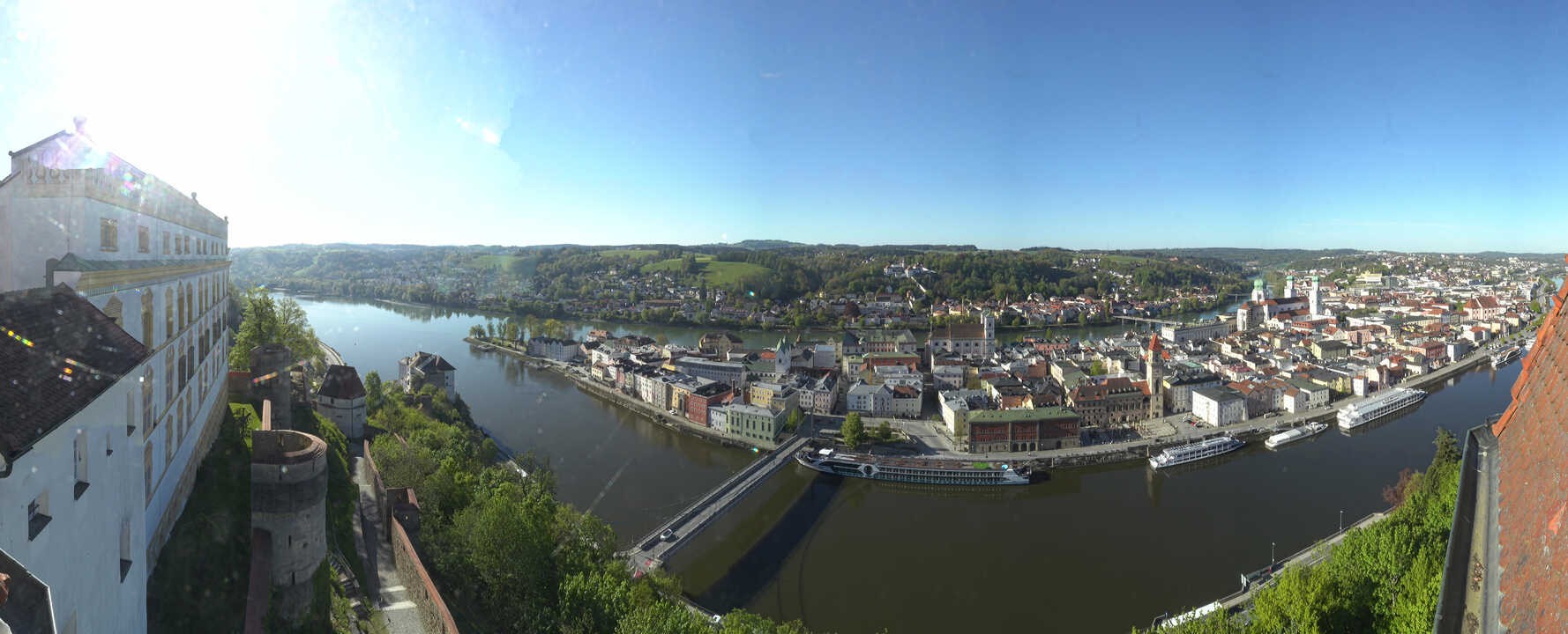 Archiv Foto Webcam Passau: Blick von der Veste Oberhaus auf Donau und Altstadt