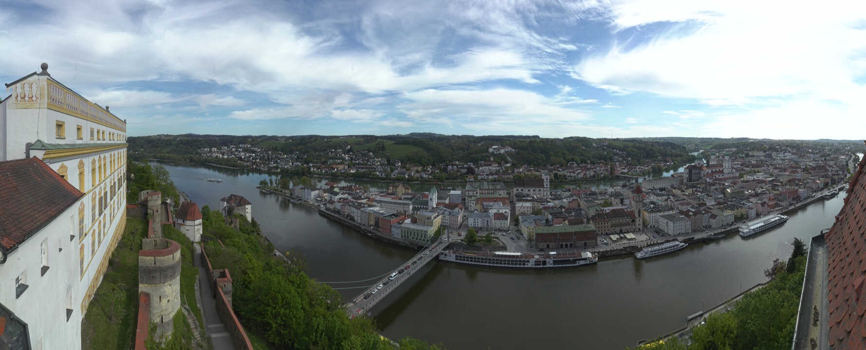 Archiv Foto Webcam Passau: Blick von der Veste Oberhaus auf Donau und Altstadt