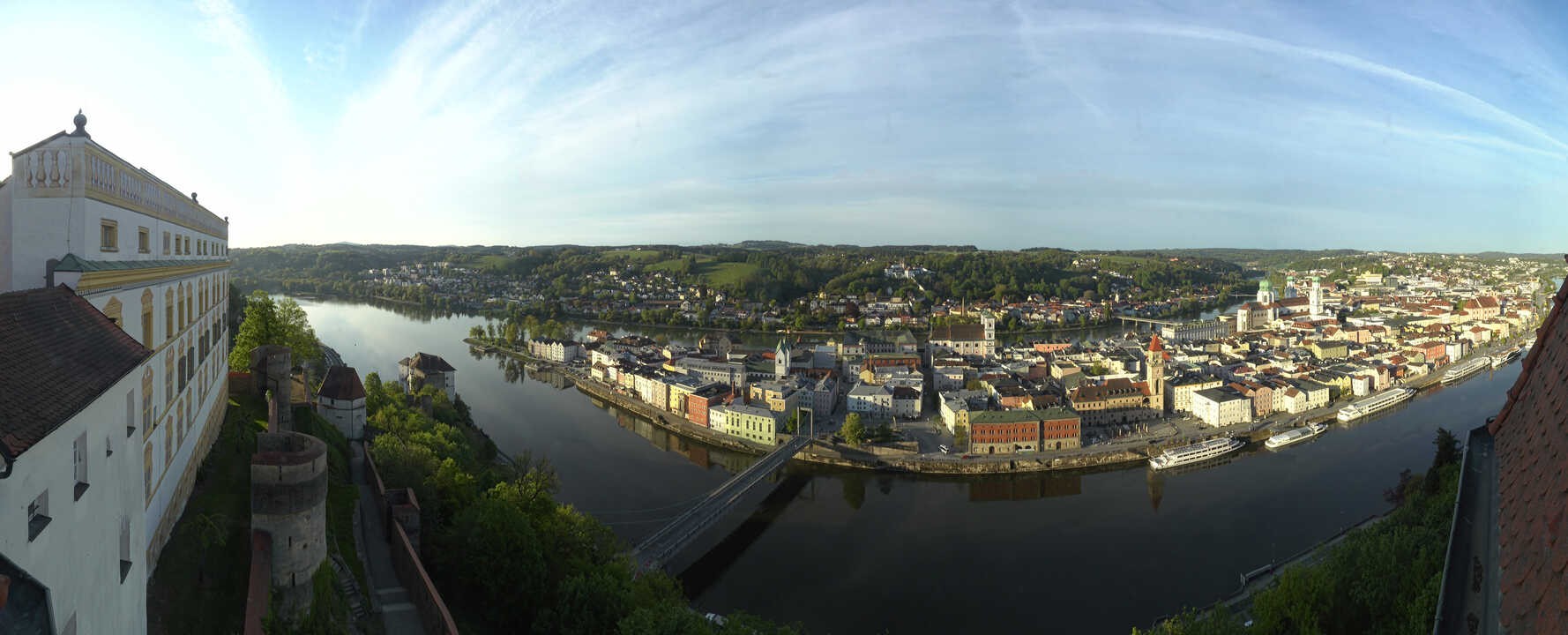 Archiv Foto Webcam Passau: Blick von der Veste Oberhaus auf Donau und Altstadt