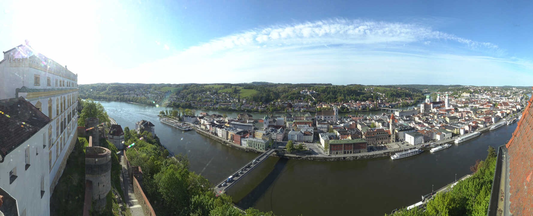 Archiv Foto Webcam Passau: Blick von der Veste Oberhaus auf Donau und Altstadt