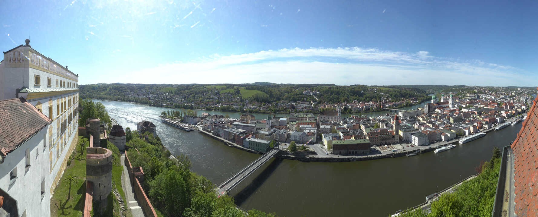 Archiv Foto Webcam Passau: Blick von der Veste Oberhaus auf Donau und Altstadt