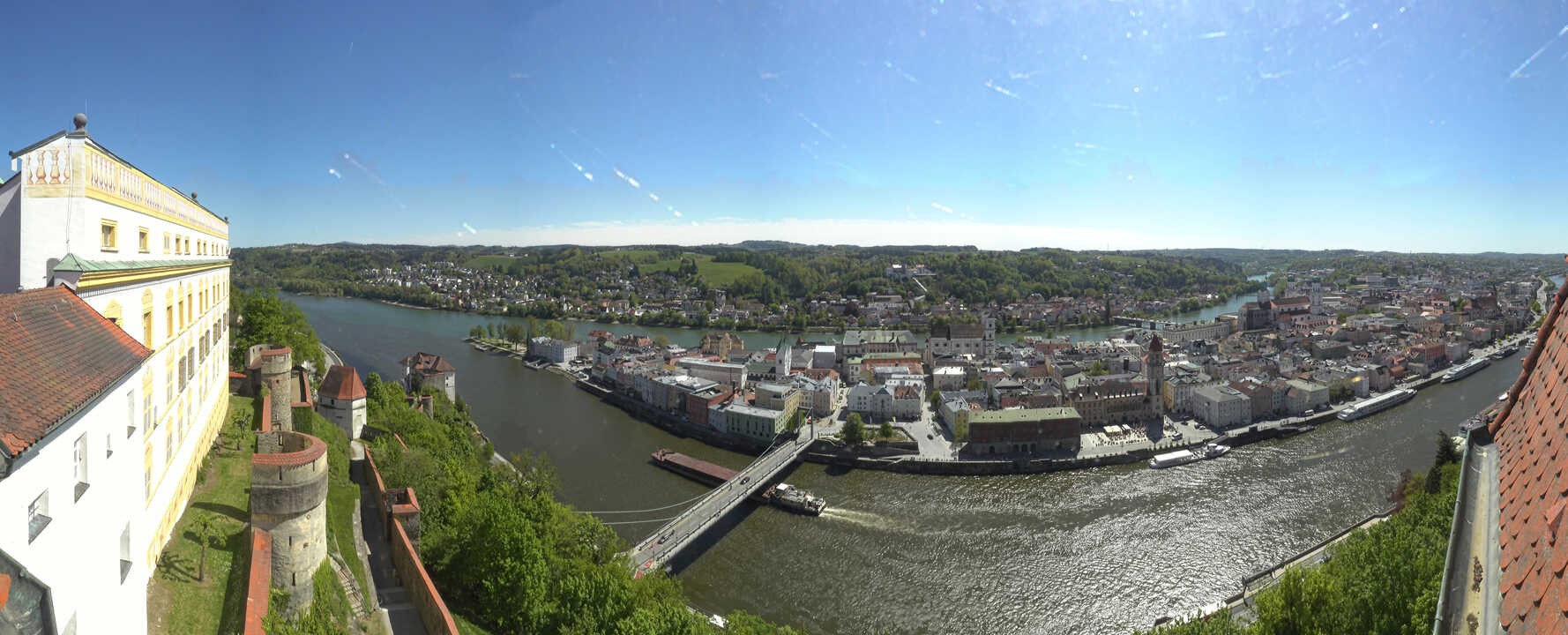 Archiv Foto Webcam Passau: Blick von der Veste Oberhaus auf Donau und Altstadt