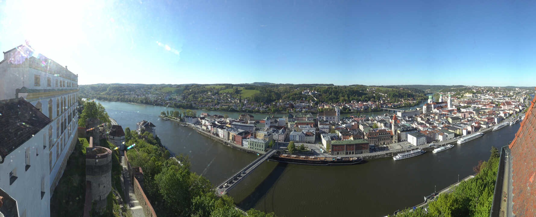 Archiv Foto Webcam Passau: Blick von der Veste Oberhaus auf Donau und Altstadt