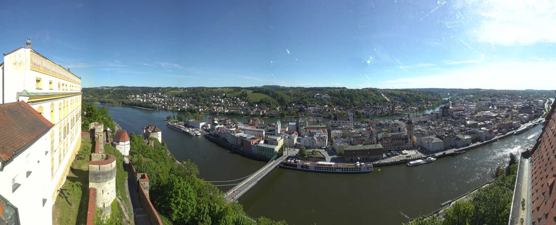 Archiv Foto Webcam Passau: Blick von der Veste Oberhaus auf Donau und Altstadt