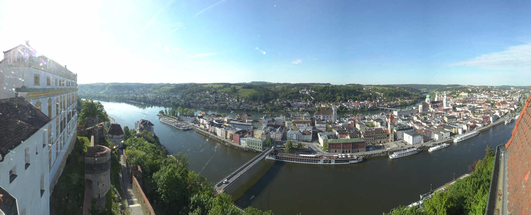 Archiv Foto Webcam Passau: Blick von der Veste Oberhaus auf Donau und Altstadt