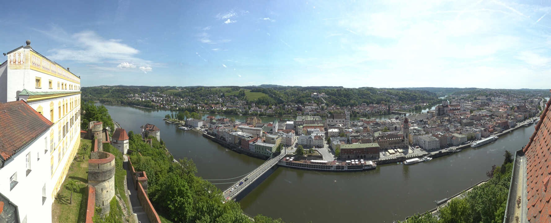 Archiv Foto Webcam Passau: Blick von der Veste Oberhaus auf Donau und Altstadt