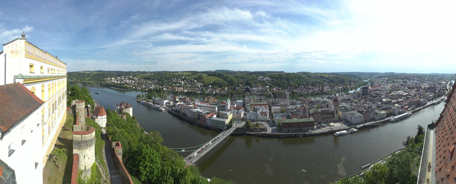 Archiv Foto Webcam Passau: Blick von der Veste Oberhaus auf Donau und Altstadt