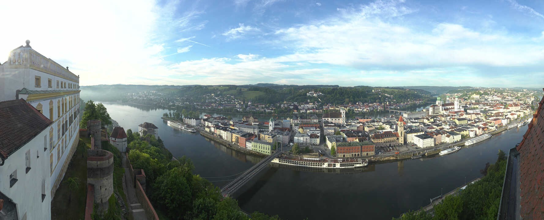 Archiv Foto Webcam Passau: Blick von der Veste Oberhaus auf Donau und Altstadt