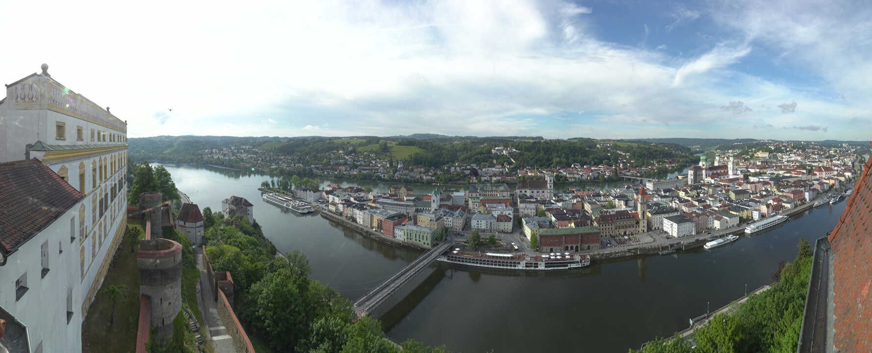 Archiv Foto Webcam Passau: Blick von der Veste Oberhaus auf Donau und Altstadt