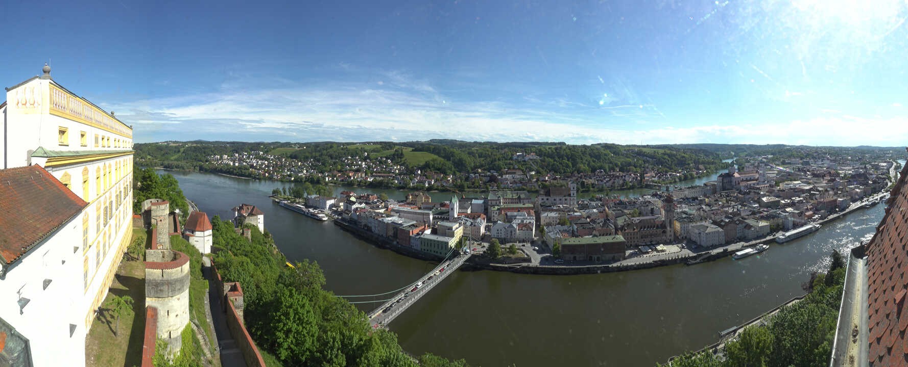 Archiv Foto Webcam Passau: Blick von der Veste Oberhaus auf Donau und Altstadt