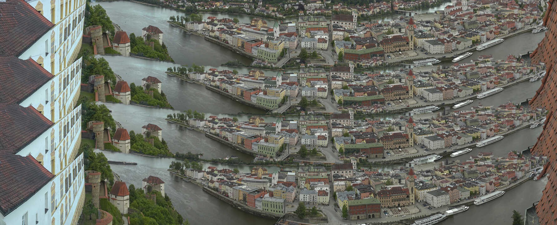 Archiv Foto Webcam Passau: Blick von der Veste Oberhaus auf Donau und Altstadt